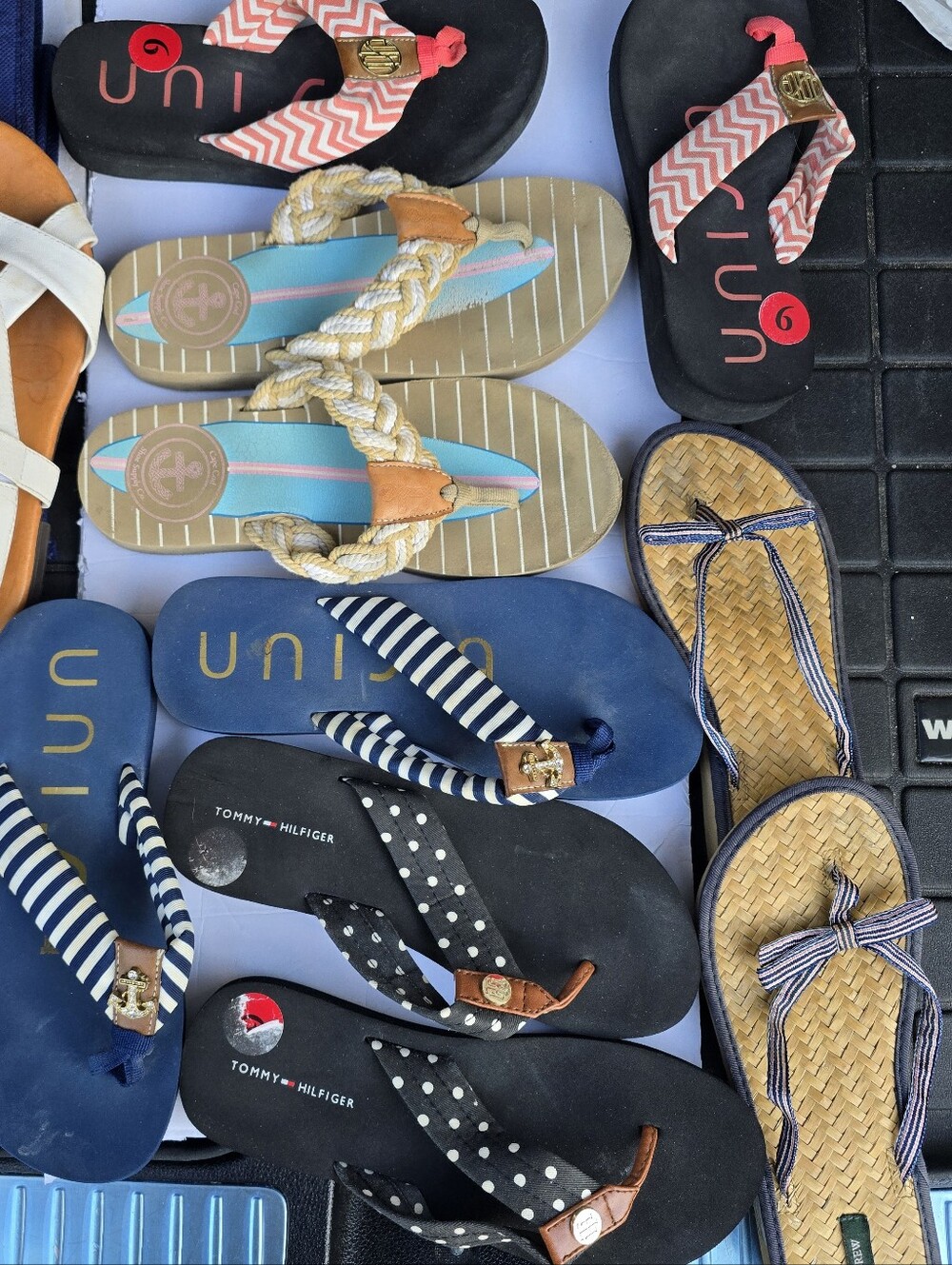 A Lot Of 5 Pairs of Flip Flops- Take All For One Price